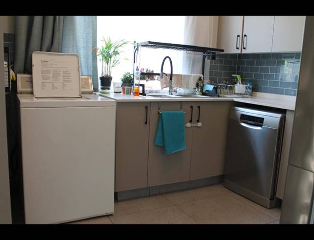 3 BEDROOM HOUSE FOR SALE IN KENSINGTON